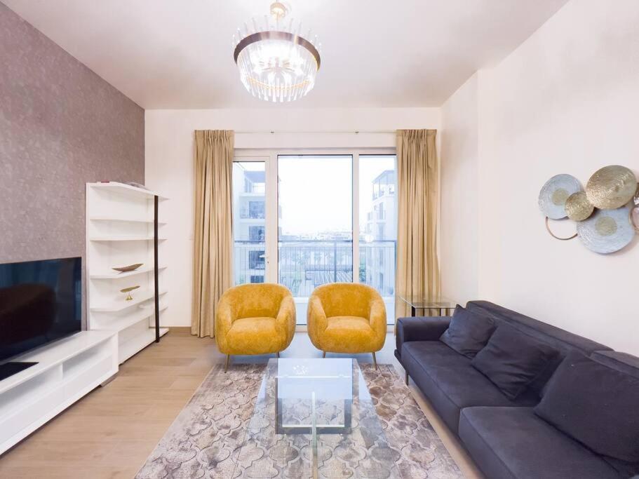 Lovely 2-Bedroom Vacation Home Near Beach 迪拜 外观 照片
