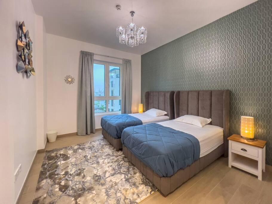 Lovely 2-Bedroom Vacation Home Near Beach 迪拜 外观 照片