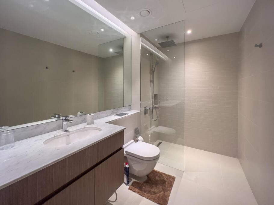 Lovely 2-Bedroom Vacation Home Near Beach 迪拜 外观 照片